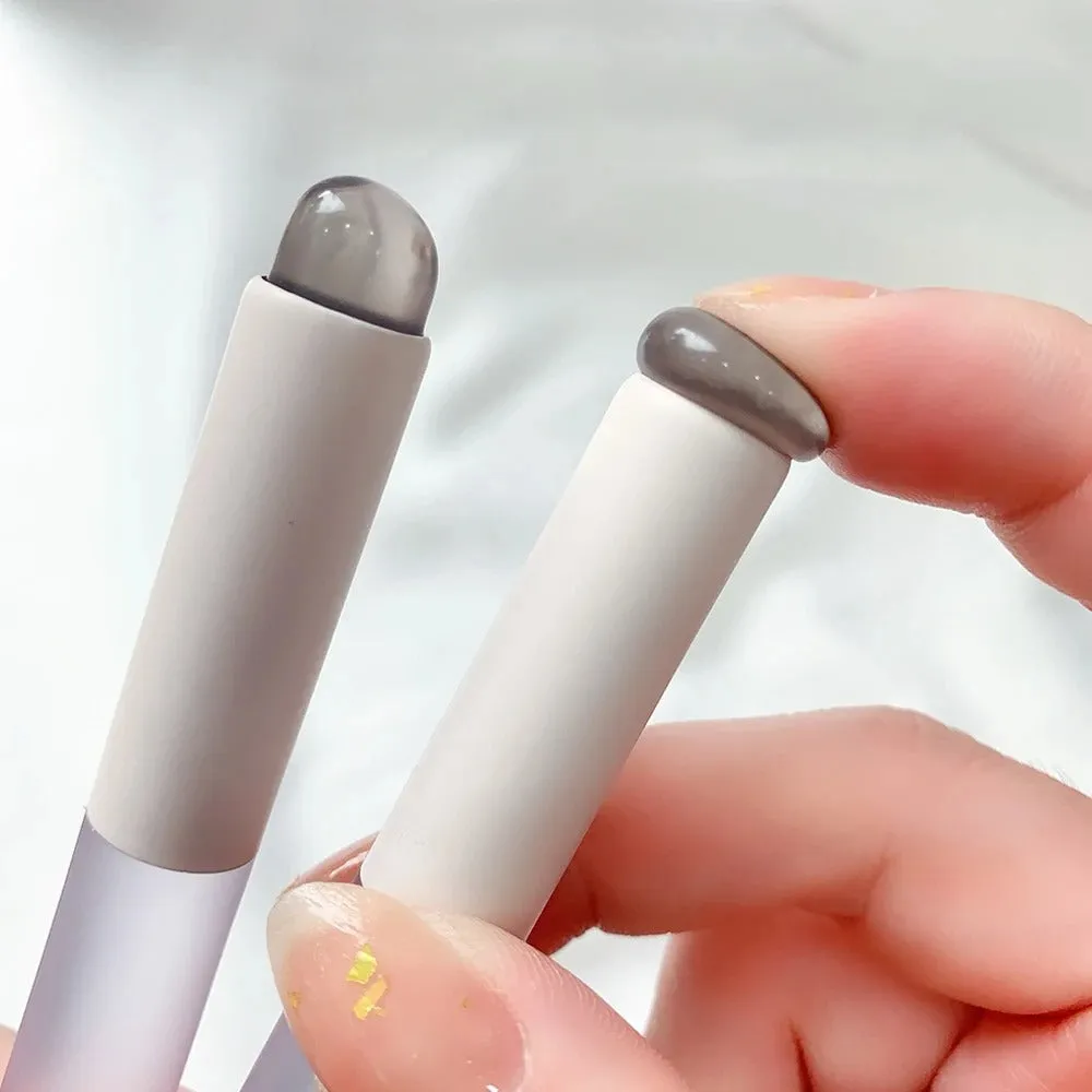 Compact Silicone Lip Brush for Precision Lipstick Application