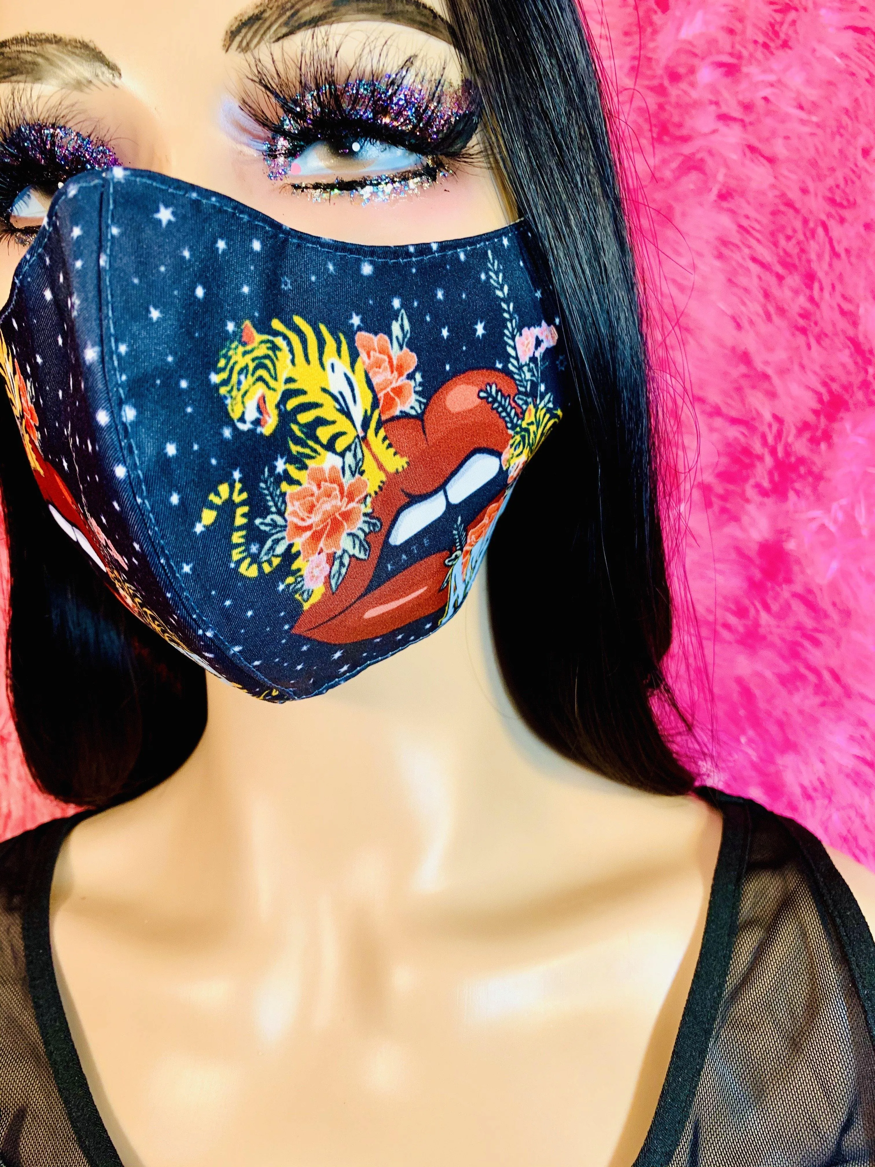 Mi Amour Lips Face Mask